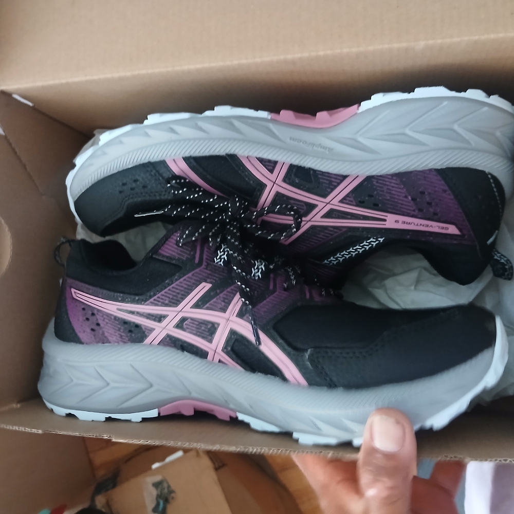 ASICS Women's Black and Pink Athletic Shoes - Picture 9 of 11